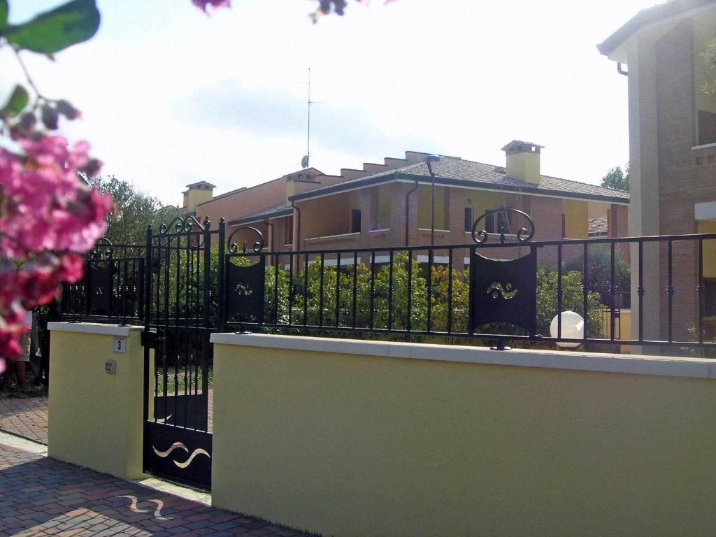 Residence Mediterraneo Лидо деле Национи Екстериор снимка