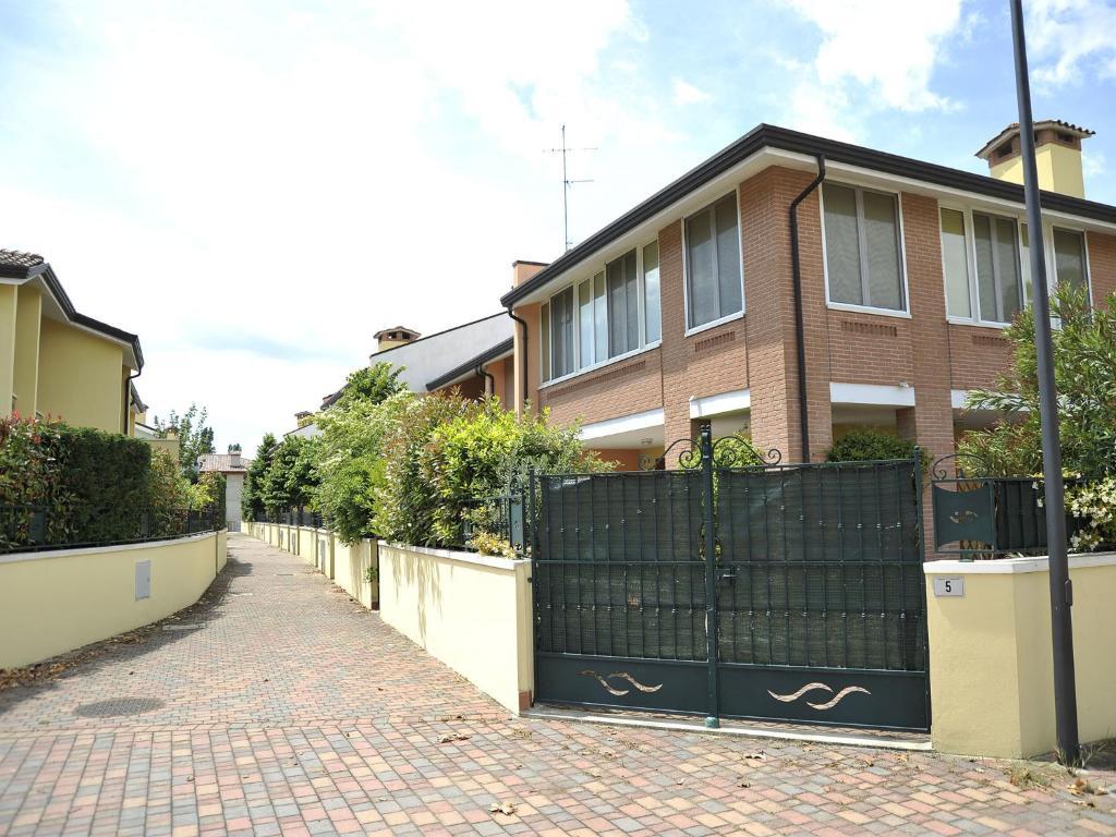 Residence Mediterraneo Лидо деле Национи Екстериор снимка